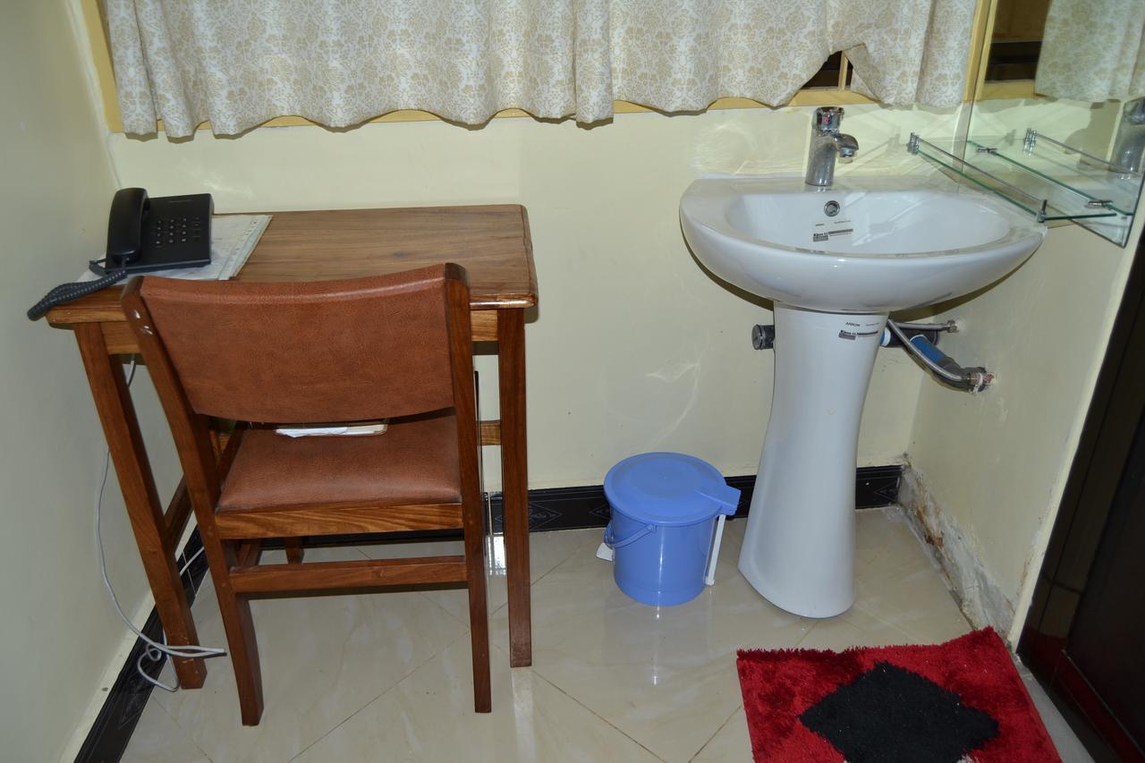 Barcelona Lodge Bagamoyo Buitenkant foto