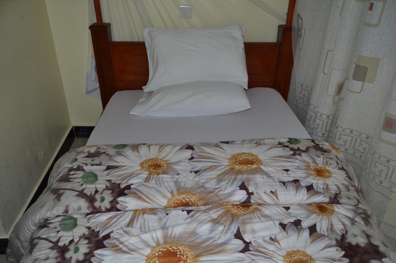 Barcelona Lodge Bagamoyo Buitenkant foto