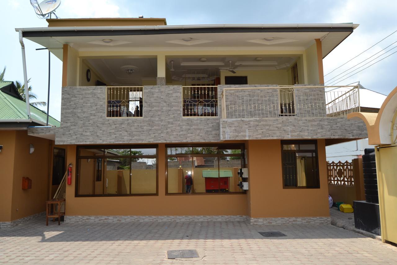 Barcelona Lodge Bagamoyo Buitenkant foto